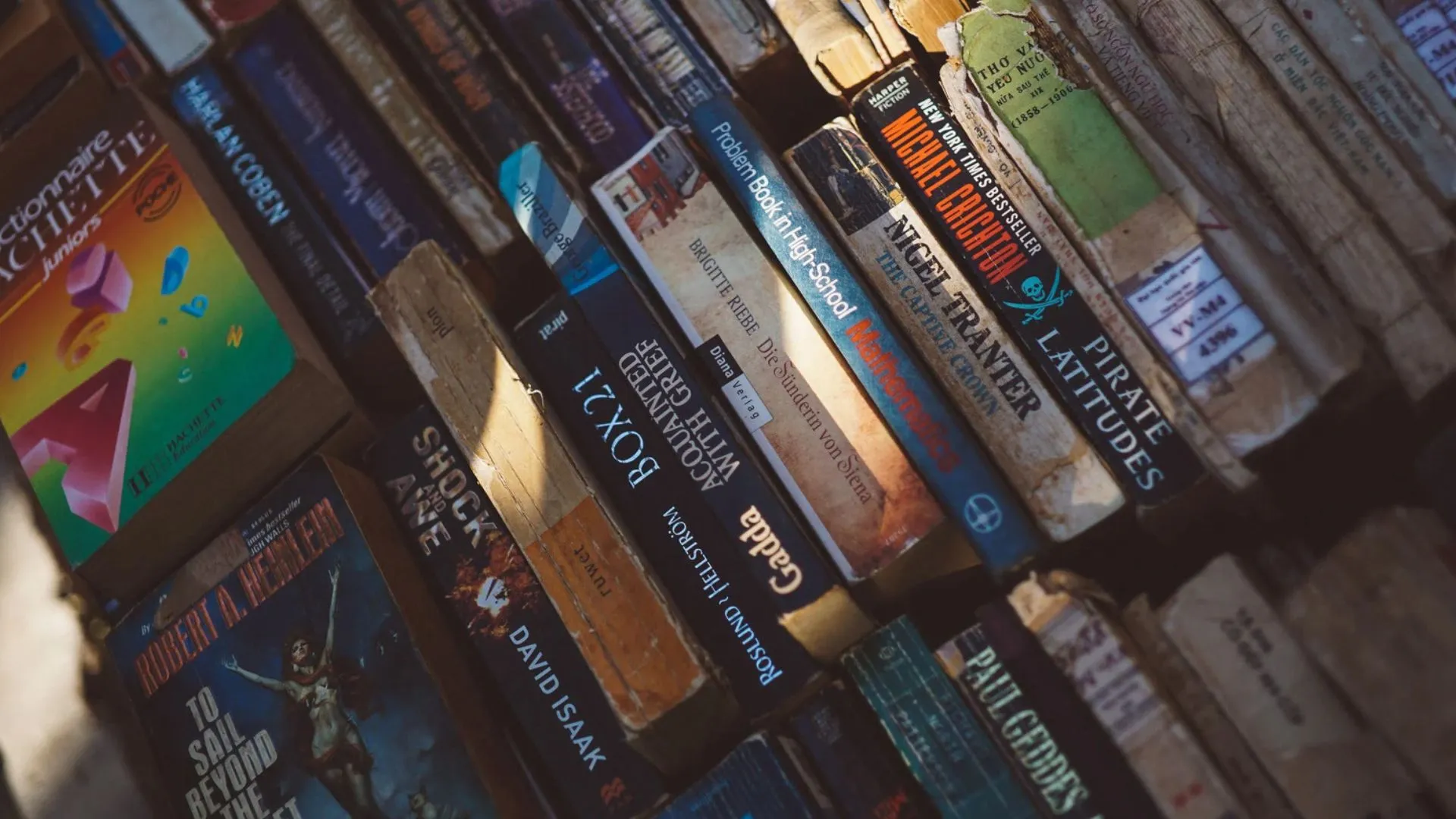 Libros de ciencia ficción recomendados en una estantería